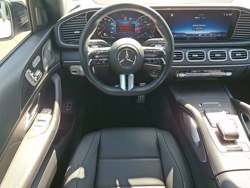 Used 2024 Mercedes-Benz GLS 450 4MATIC image 13