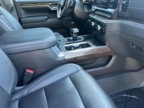 Used 2023 GMC Sierra 1500 Elevation w/ Elevation Premium Package AWD/4WD image 15