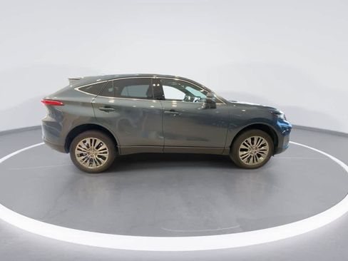 Used 2023 Toyota Venza Limited AWD/4WD image 9