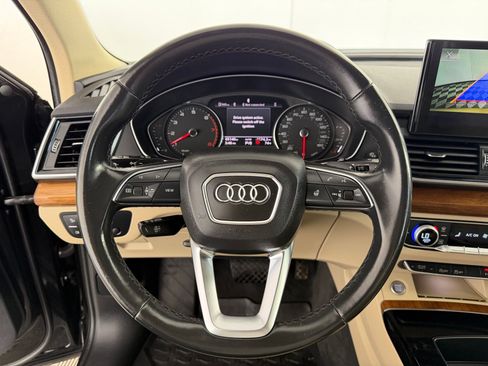 Used 2022 Audi Q5 2.0T Premium AWD/4WD image 15