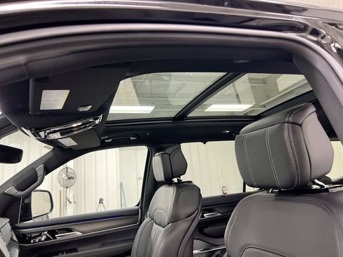 New 2026 Jeep Grand Wagoneer Summit AWD/4WD image 20
