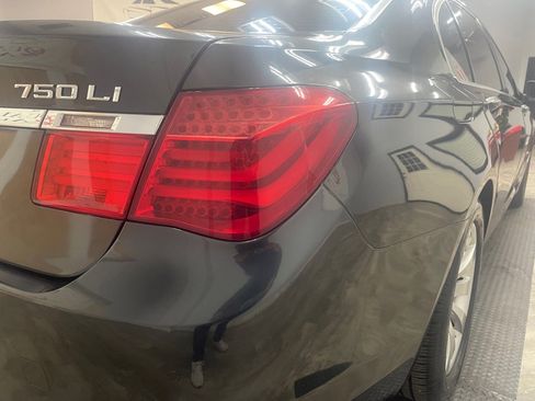 Used 2009 BMW 750Li image 12