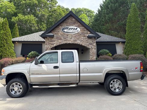 Used 2001 GMC Sierra 2500 4x4 Extended Cab HD image 1