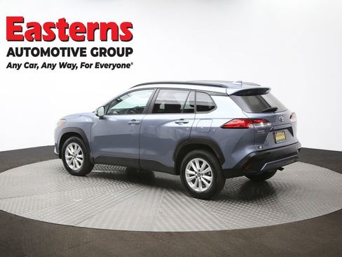 Used 2024 Toyota Corolla Cross LE image 60