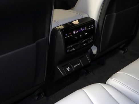 Certified 2026 Acura MDX w/ Technology Package image 16