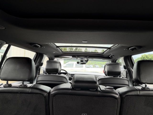 Used 2024 Jeep Wagoneer Series II AWD/4WD image 15