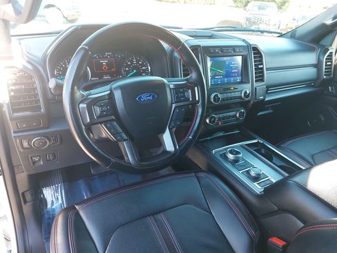 Used 2021 Ford Expedition Max Limited image 18