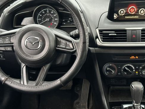 Used 2018 MAZDA MAZDA3 Sport image 14