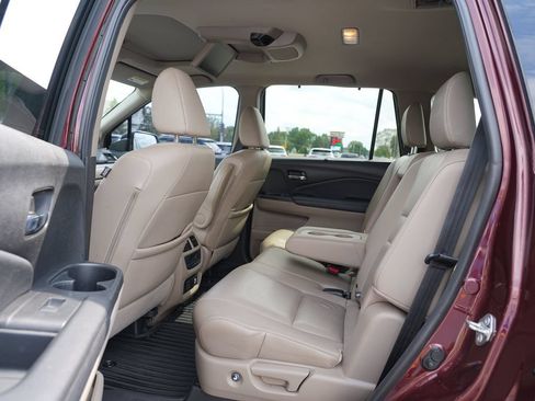 Used 2019 Honda Pilot EX-L image 18