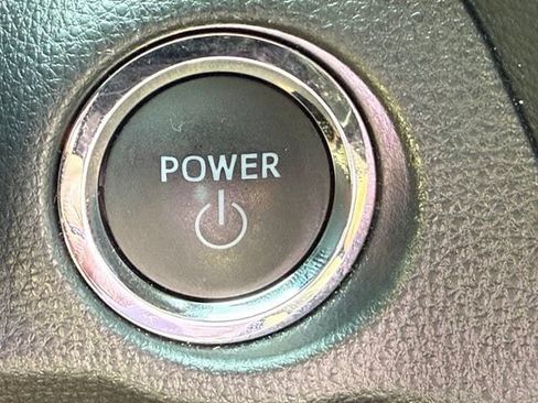 Used 2025 Toyota RAV4 XLE w/ Convenience Package AWD/4WD image 24