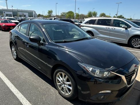 Used 2016 MAZDA MAZDA3 i Touring FWD image 3