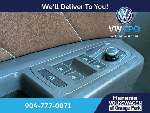 Certified 2023 Volkswagen Atlas SE w/ Black Wheel Package FWD image 24