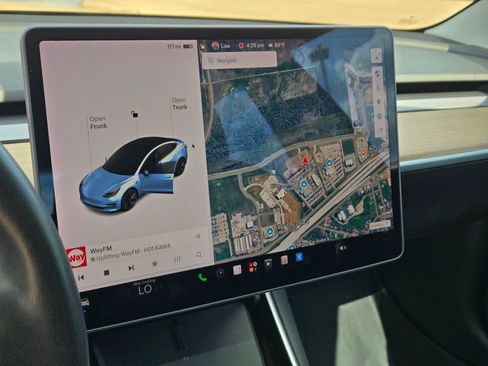 Used 2019 Tesla Model 3 Standard Range Plus RWD image 9