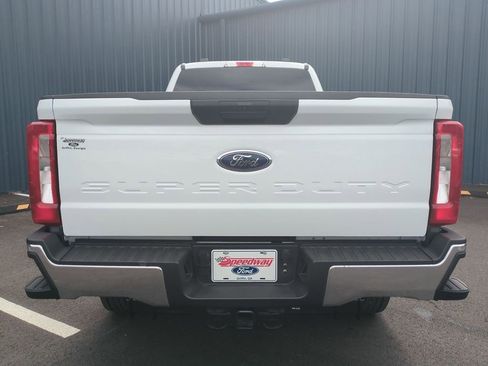 Used 2025 Ford F250 XLT image 7