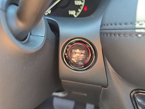 New 2027 Honda HR-V LX image 17