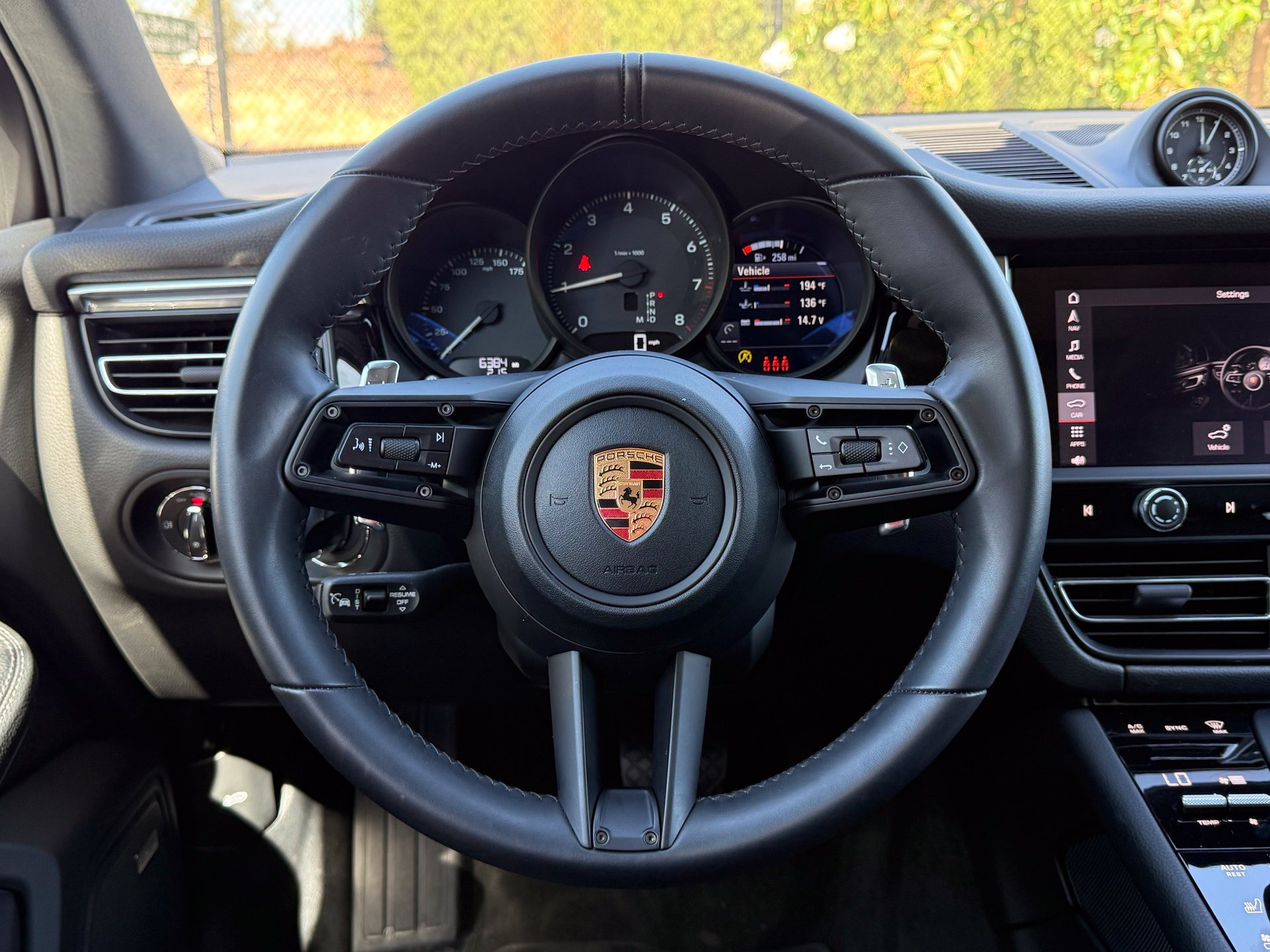 Used 2026 Porsche Macan AWD/4WD image 15