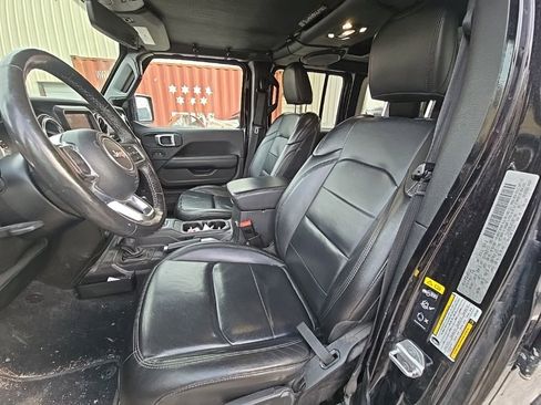 Used 2020 Jeep Wrangler Unlimited Sahara image 14