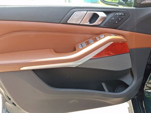 Used 2022 BMW ALPINA XB7 AWD/4WD image 10