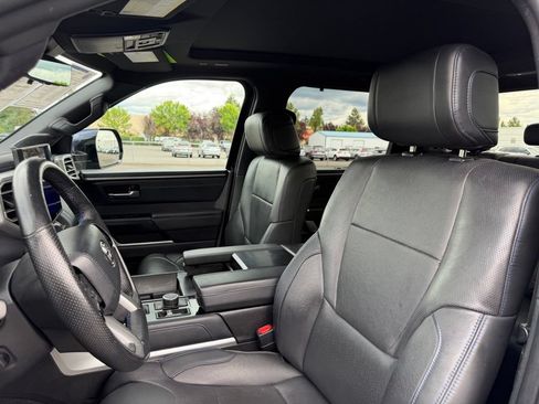 Used 2023 Toyota Tundra Platinum AWD/4WD image 16