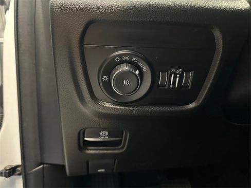 Used 2023 Jeep Grand Cherokee L Overland image 32