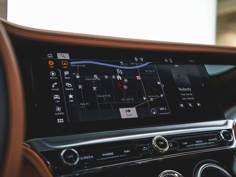 Used 2024 Bentley Continental GT image 17