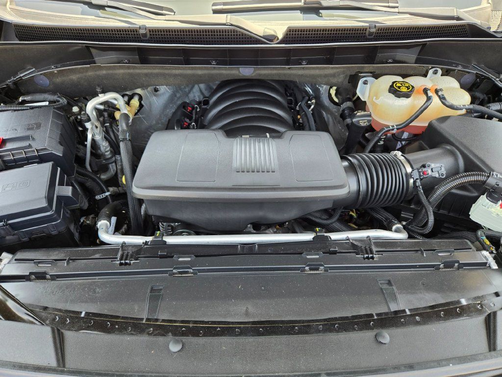 Used 2023 GMC Yukon Denali Ultimate AWD/4WD image 40