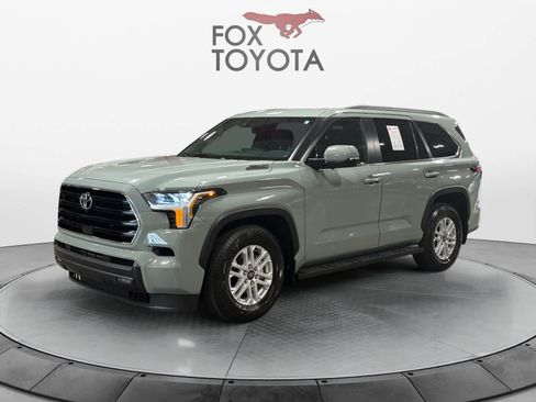 Used 2026 Toyota Sequoia SR5 w/ SR5 Premium Package AWD/4WD image 1