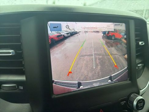 Used 2022 RAM 1500 Big Horn AWD/4WD image 25