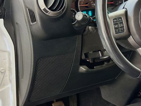 Used 2016 Jeep Wrangler Sport image 17