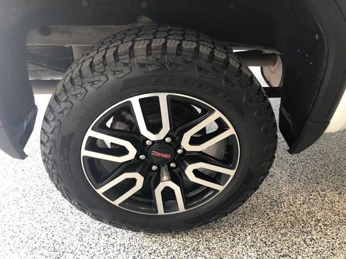 Used 2021 GMC Sierra 1500 AT4 w/ AT4 Premium Package image 19