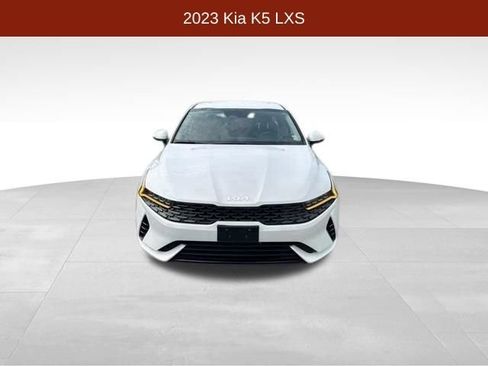 Used 2023 Kia K5 LXS FWD image 2