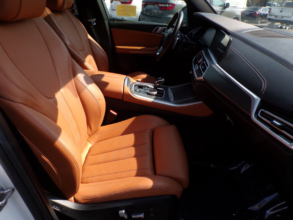 Used 2022 BMW X5 xDrive40i w/ Premium Package AWD/4WD image 6