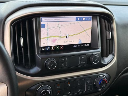 Used 2022 GMC Canyon Denali RWD image 19