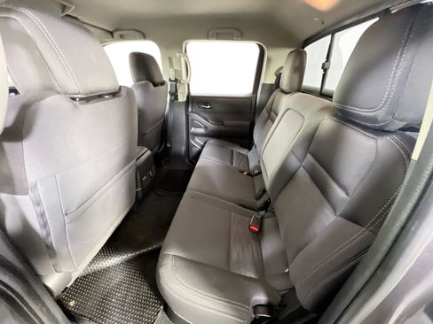 Used 2022 Nissan Frontier SV AWD/4WD image 23