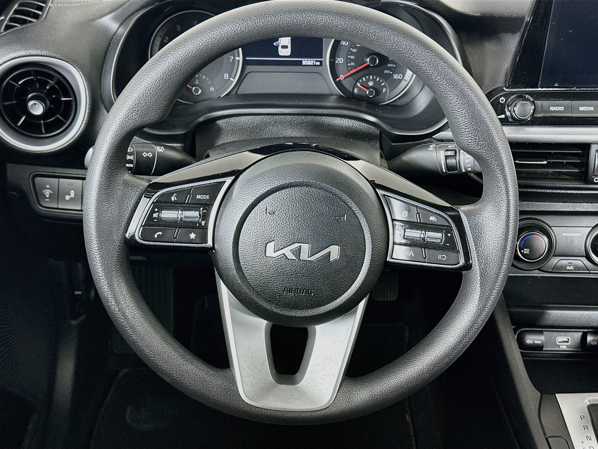 Used 2023 Kia Forte LXS w/ LXS Technology Package FWD image 18