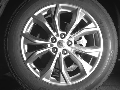 Used 2024 Ford Explorer Limited image 12