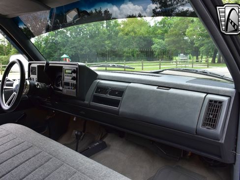 Used 1989 GMC Sierra 1500 4x4 Regular Cab image 21