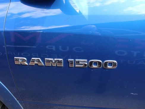 Used 2011 RAM 1500 ST w/ SXT Appearance Group AWD/4WD image 34