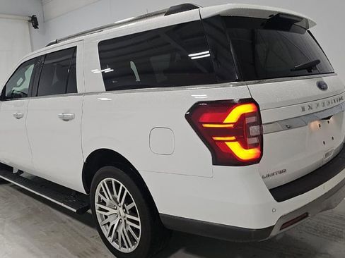 Used 2024 Ford Expedition Max Limited AWD/4WD image 3