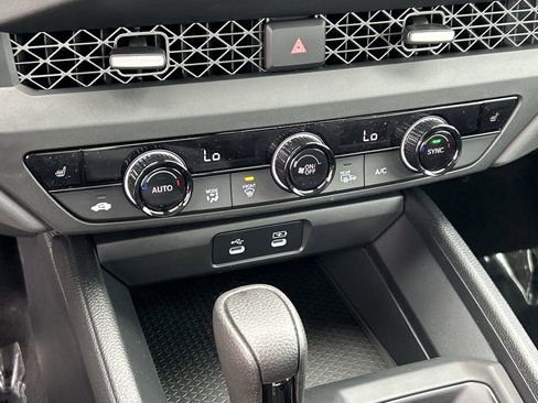 Used 2025 Honda Accord SE image 17