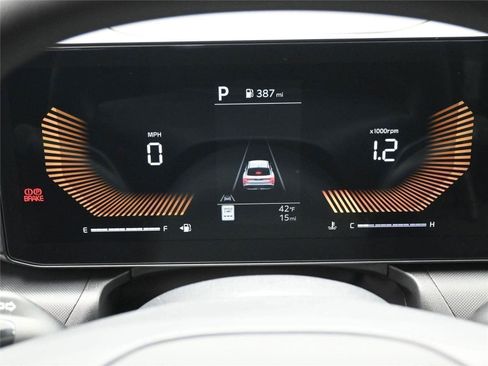 New 2025 Kia K4 LXS image 5