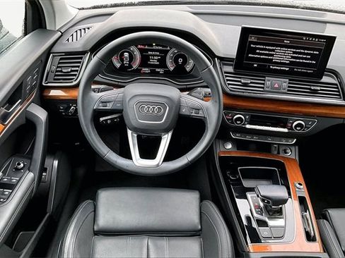 Used 2022 Audi Q5 2.0T Premium Plus w/ Premium Plus Package image 5