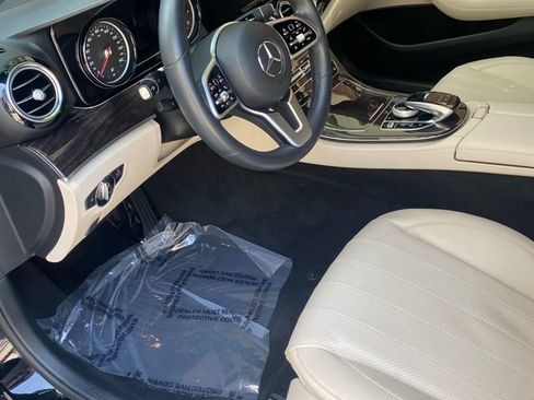 Used 2019 Mercedes-Benz E 300 4MATIC image 9