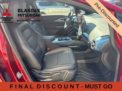 Used 2025 Chevrolet Equinox EV LT w/ Convenience Package FWD image 37