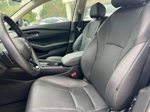 Used 2025 Honda Accord EX-L image 10