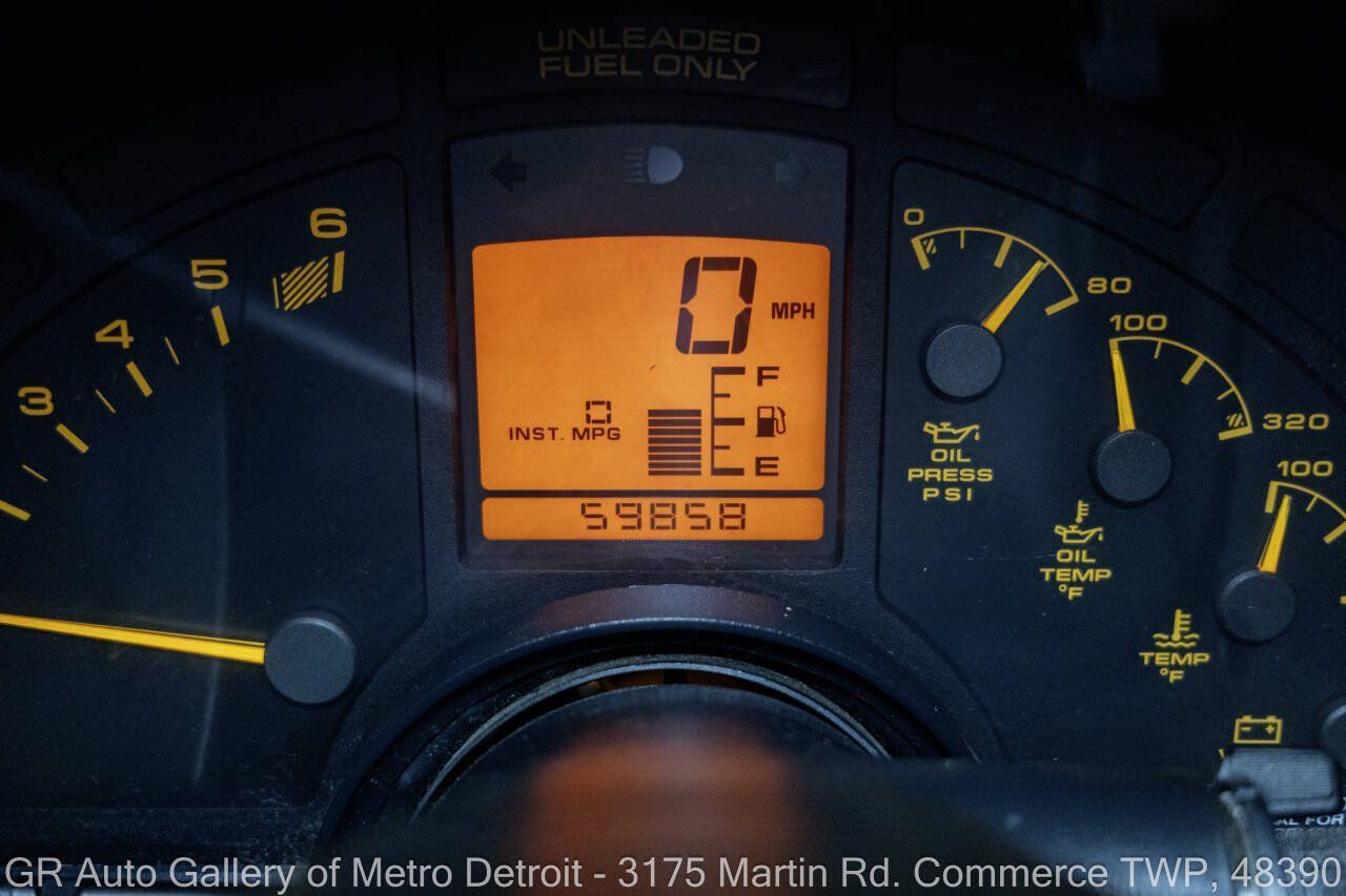 Used 1992 Chevrolet Corvette Coupe RWD image 19