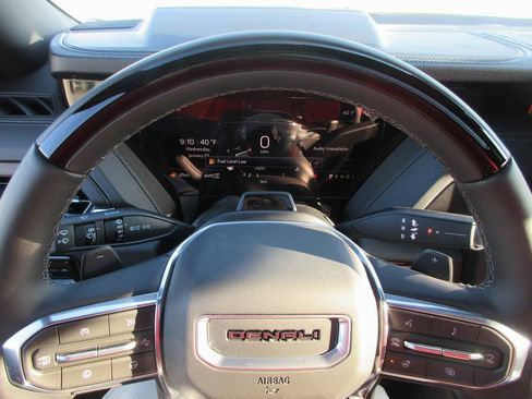 New 2026 GMC Yukon XL Denali w/ Denali Reserve Package image 20