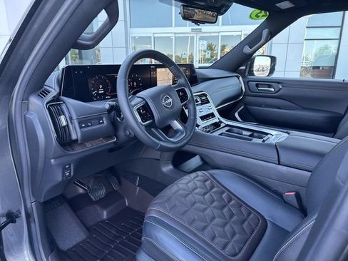 Used 2025 Nissan Armada Platinum AWD/4WD image 12
