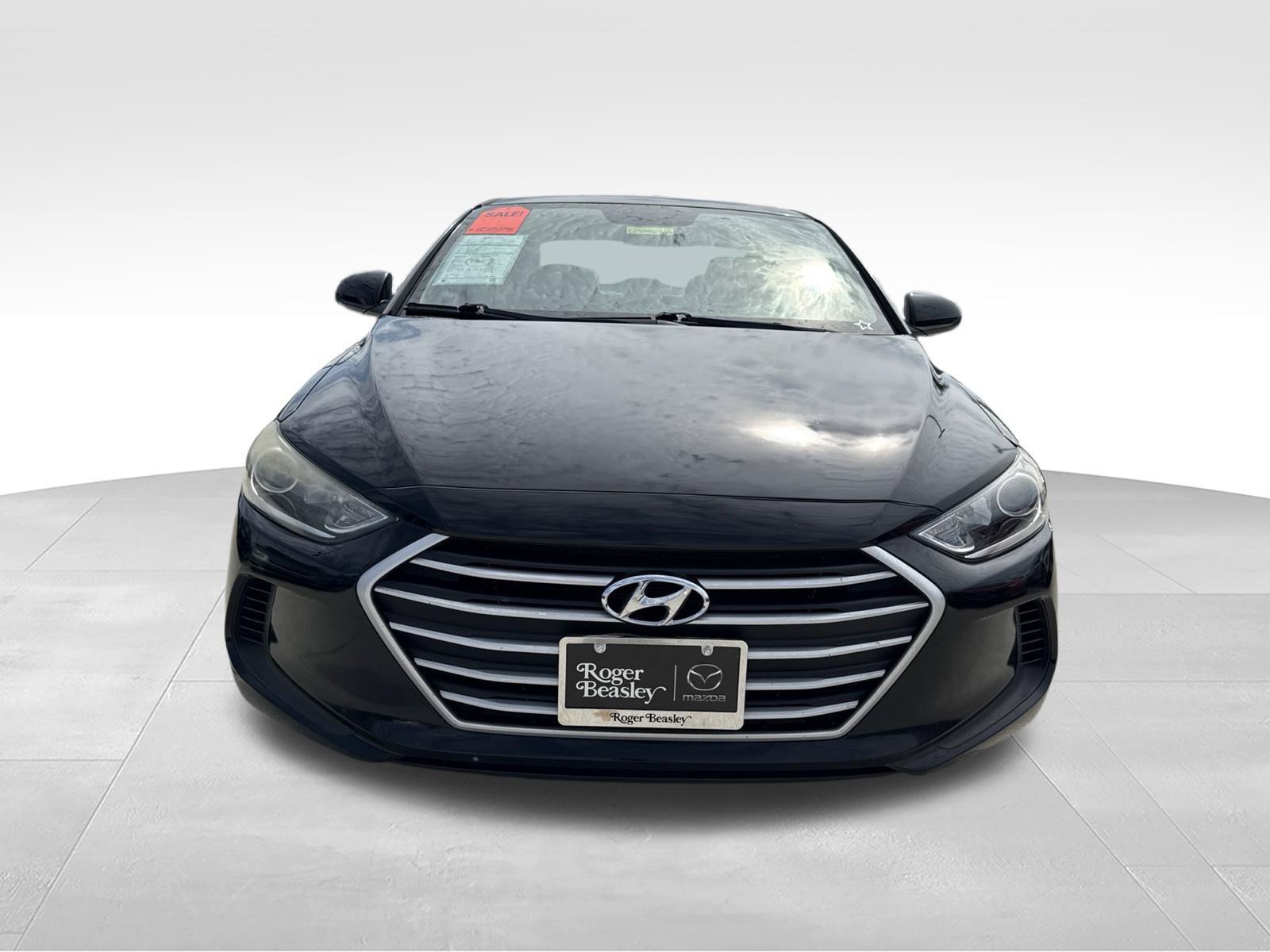 Used 2017 Hyundai Elantra SE FWD image 2