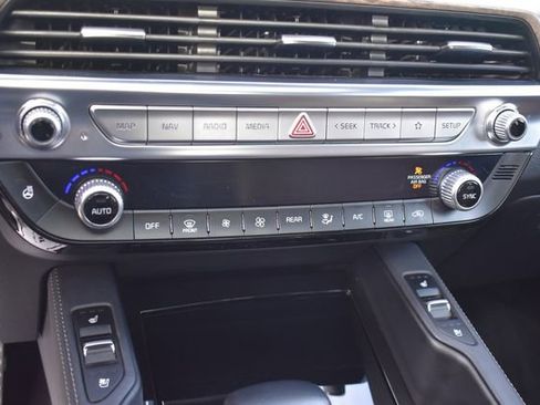 Certified 2021 Kia Telluride SX w/ SX Prestige Package AWD/4WD image 34